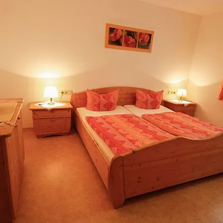 Gaestehaus Merk Merk Gbr Guest house Immenstaad am Bodensee