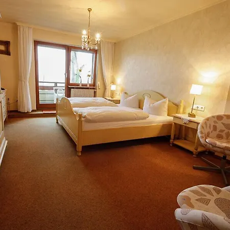 ゲストハウス Gaestehaus Merk Merk Gbr 3*