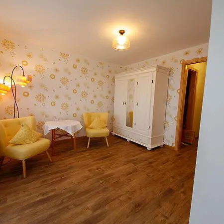 Gaestehaus Merk Merk Gbr اممنستاد ام بودينسي